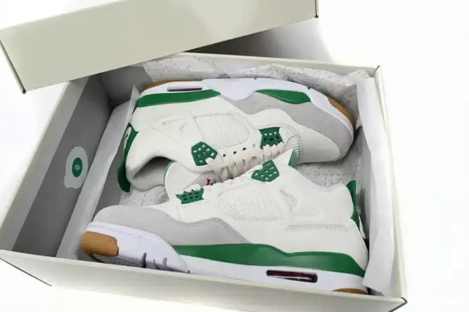 1st Kicks 4 Retro SB Jordan Green DR5415-103 Pine 0524